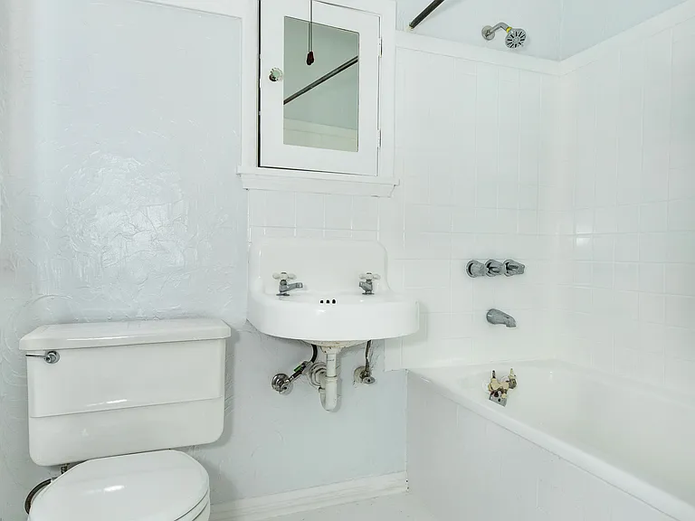 2038 Meridian Ave #F — Photo 8