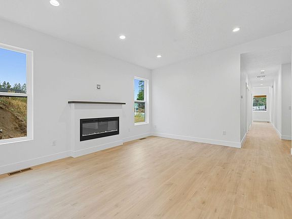 3rd image of 3709 E Nyberg Ln #1