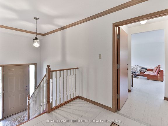 2nd image of 46 Stocco Cir