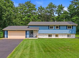 2511 Country Ct, Wisconsin Rapids, WI 54494