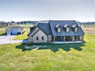 19238 Nokes Farm Rd, Siloam Springs, AR 72761