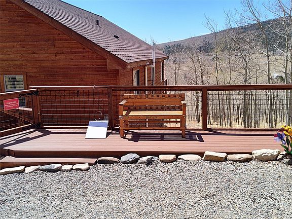 3rd image of 612 Sheep Ridge Rd