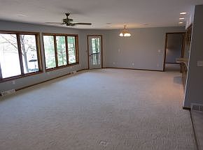 3rd image of N3000 Crestwood Dr