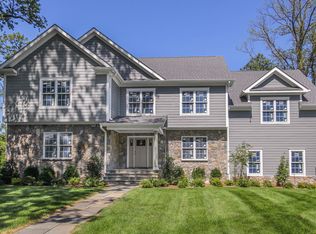 403 Wilmot Rd, New Rochelle, NY 10804