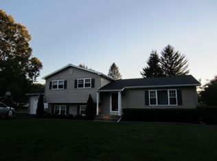 30 Suburban Dr, Elmira, NY 14903