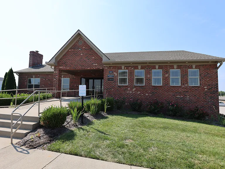Shelby Oaks Apartments — Photo 39