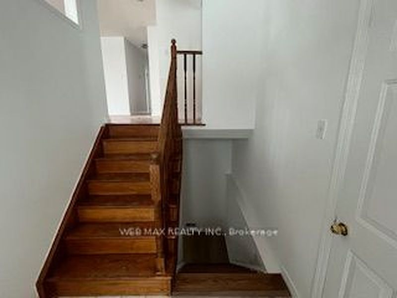 Peterborough House for rent - 5 Bedrooms — photo 22