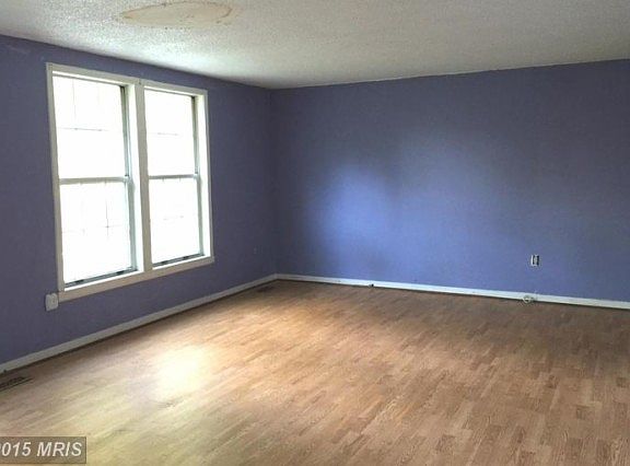 3rd image of 7 Ackerman Ct