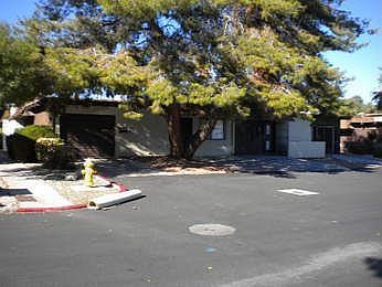 1st image of 2725 Heritage Cir