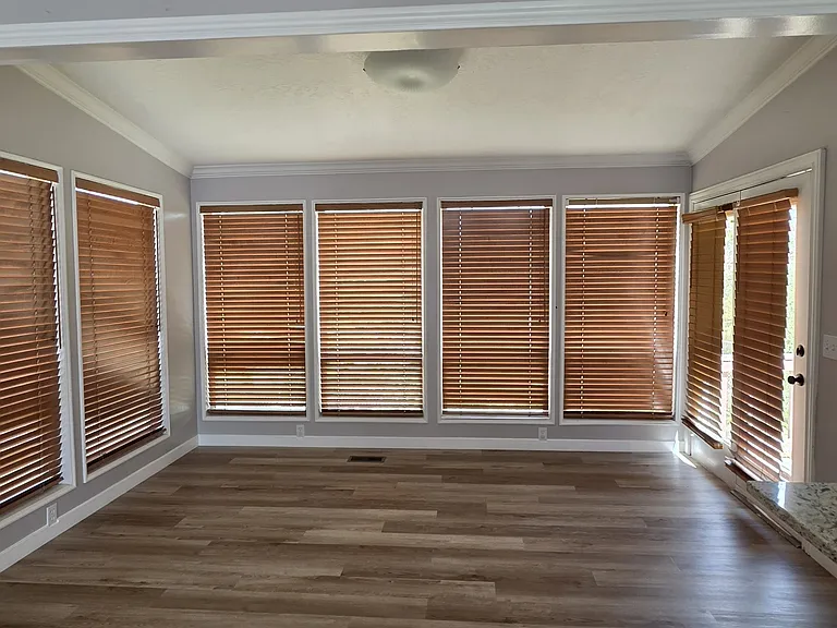 5557 S 2200 W — Photo 12
