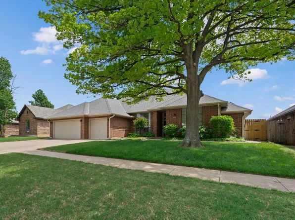 516 NW 143rd St, Edmond, OK 73013