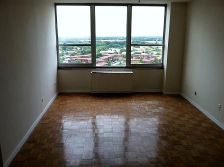 5th image of 3925 Triumvera Dr APT 16D