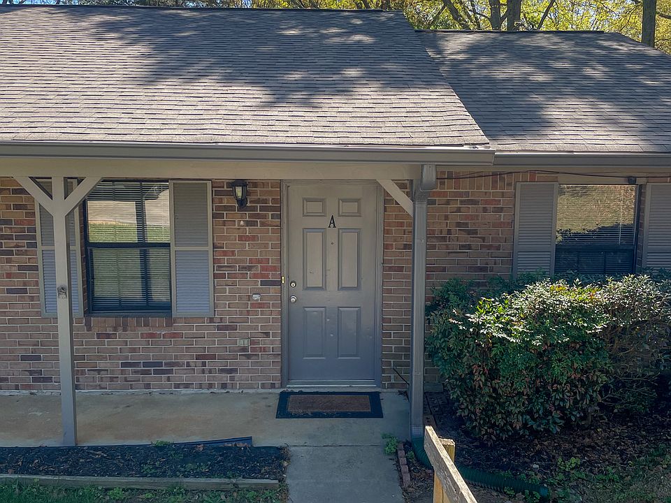 1st image of 1043 Chestnut Oak Ct NE #A