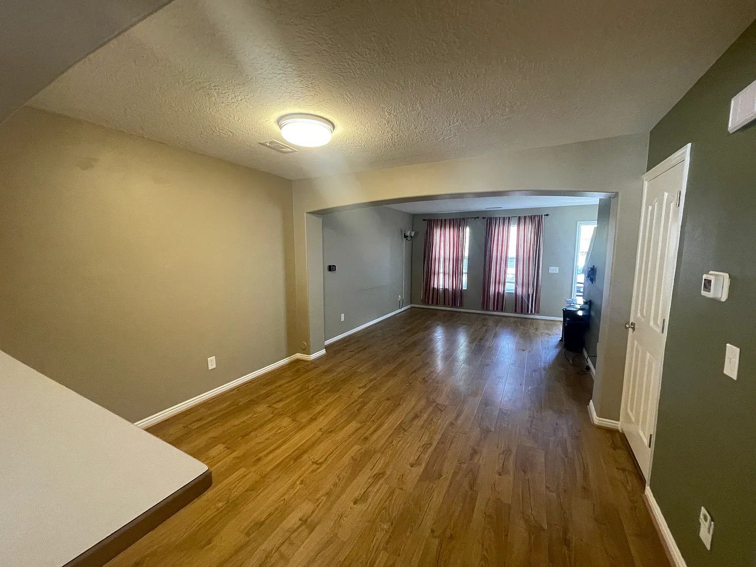 Gorgeous Townhome in Peaceful Community — Photo 4