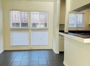 4143 Palmwood Dr #4, Los Angeles, CA 90008
