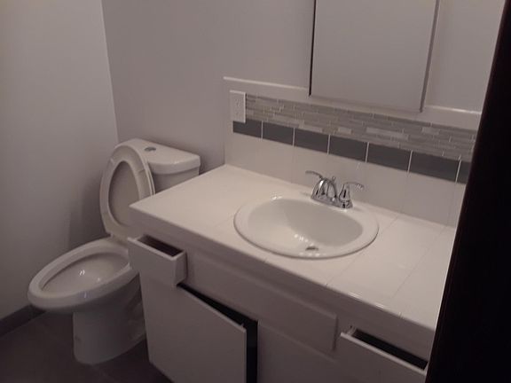5th image of 5060 Sterling Ct #1