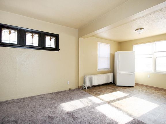 2nd image of 1727 Reaney Ave #4