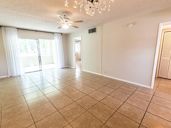 4th image of 606 SW Natura Blvd APT 212