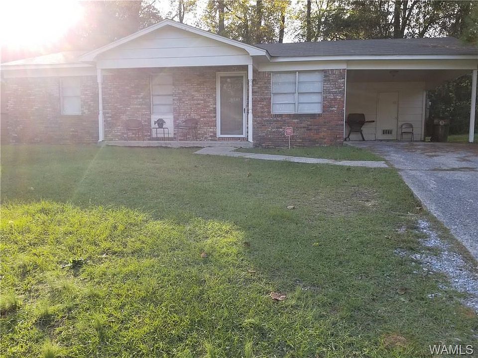 1st image of 120 20th Ave E