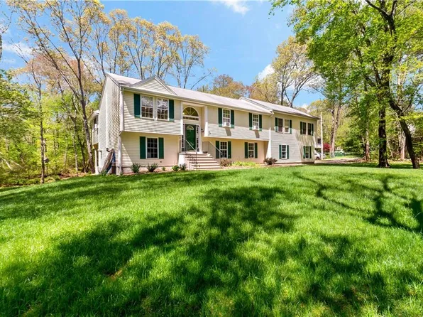 139 C Old Rose Hill Rd, Kingston, RI 02881