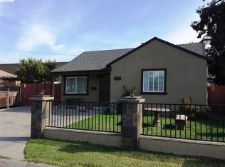 9966 Gibraltar Rd, Oakland, CA 94603