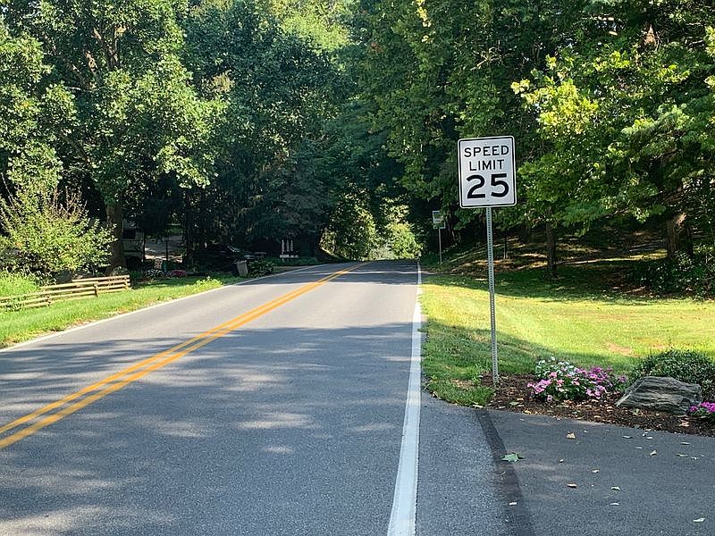 2nd image of 385 Ironstone Ridge Rd