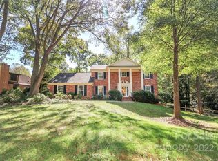 1911 Manor Mill Rd, Charlotte, NC 28226