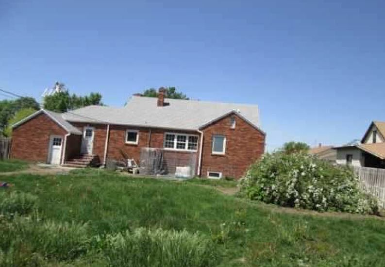2nd image of 1313 A Ave