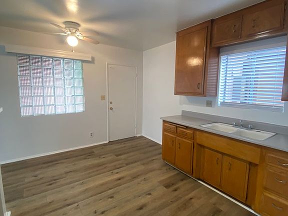 4th image of 1114 & 1120 E Harding St #20B
