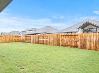 3731 Canby Oak Blf, Seguin, TX 78155