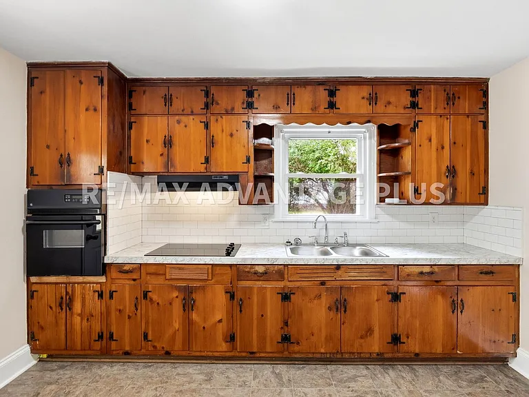 1552 Cumberland Rd — Photo 10