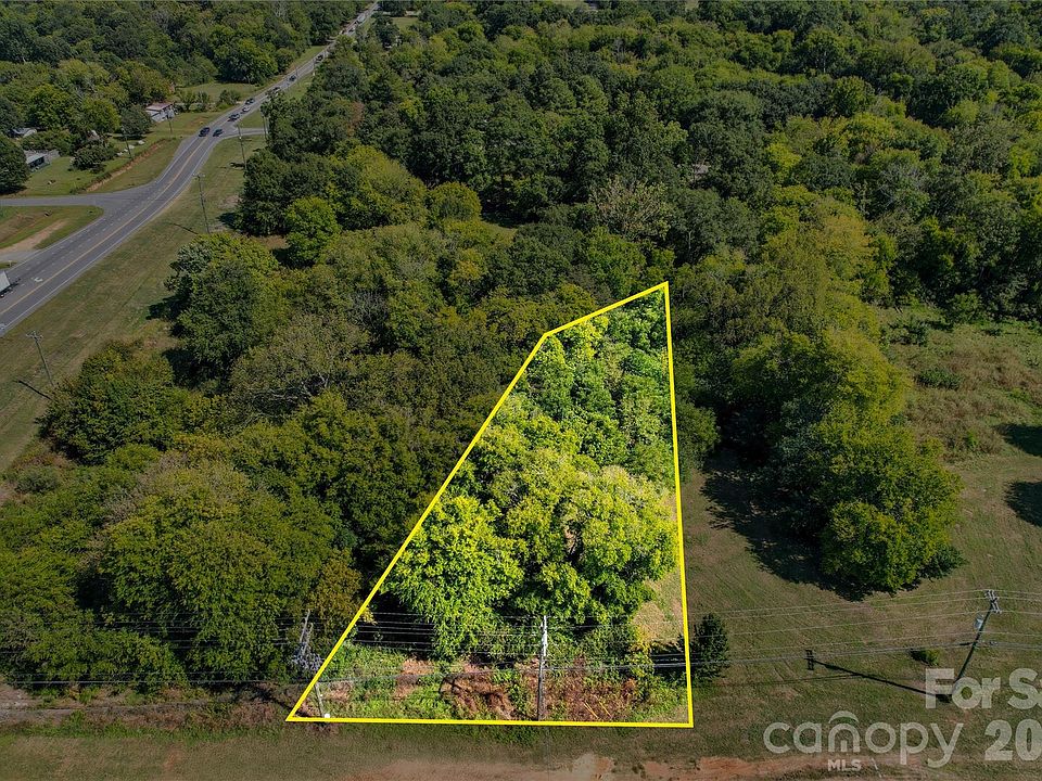 1st image of 3455 Roberta Rd