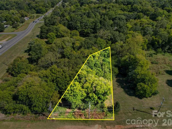 3455 Roberta Rd, Concord, NC 28027