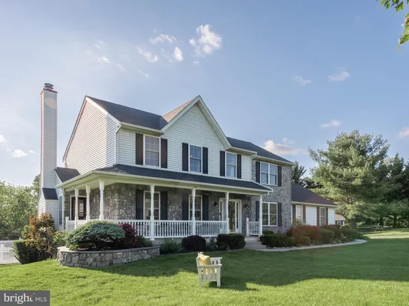 128 Hillside Dr, Spring City, PA 19475