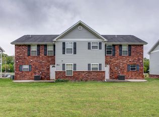 802 W Tahlequah St APT D, Siloam Springs, AR 72761