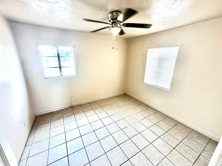 7505 Acapulco Ave — Photo 26
