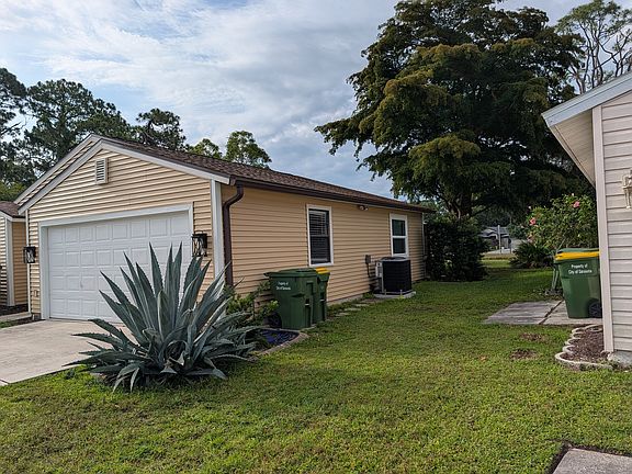 5th image of 517 Bearded Oaks Cir