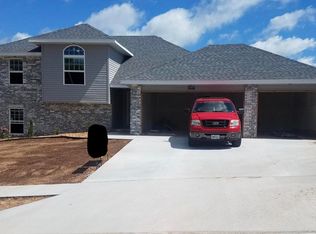 1937 W Springdale St, Springfield, MO 65803