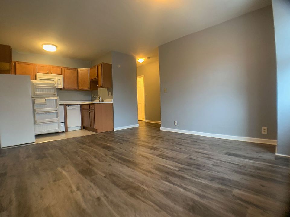 1st image of 3553 N Oakland Ave APT 211