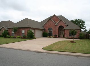 307 Maranes Cir, Maumelle, AR 72113