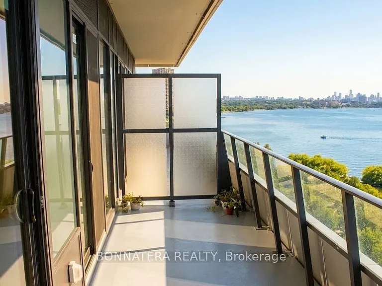 20 Shore Breeze Dr S #1108 — Photo 12