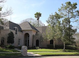 302 Chappel Hill Dr, Friendswood, TX 77546