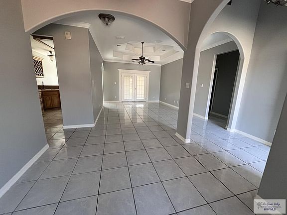 2nd image of 4730 Larkspur Dr