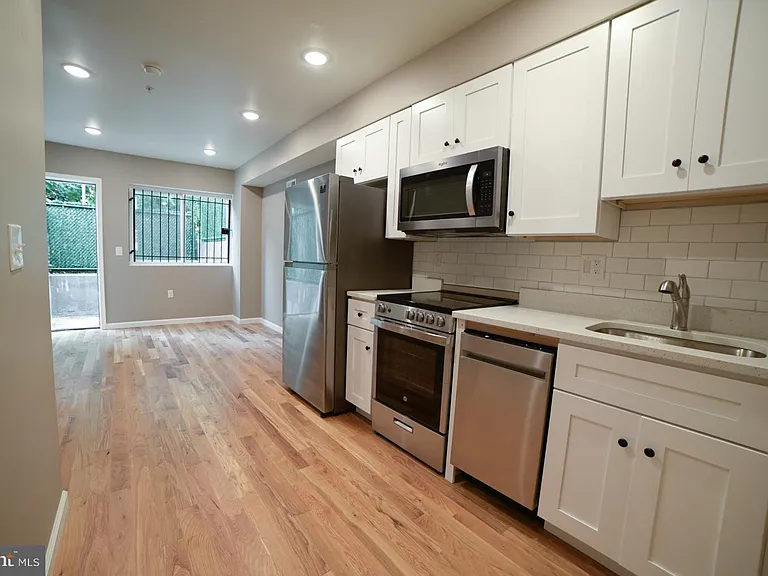 1808 N Willington St #1 — Photo 1