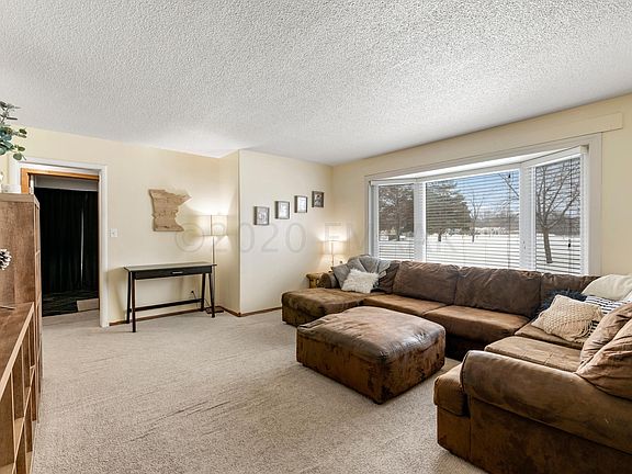 3rd image of 1518 10th Ave S