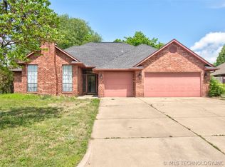 3304 Georgia Ave, Muskogee, OK 74403