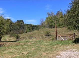 Pond Crk, Rockport, WV 26169