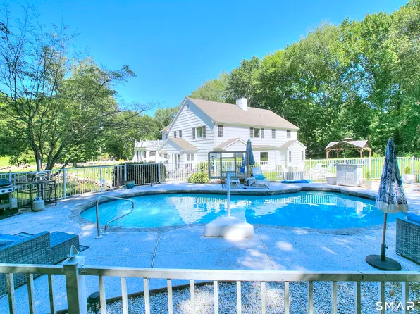 81 Trails End Road, Weston, CT 06883