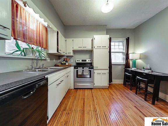 4th image of 2027 Park Ave