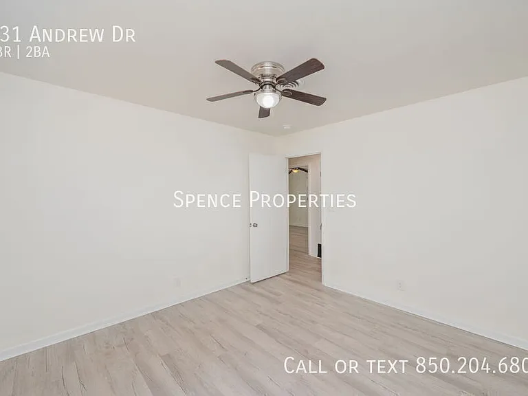 431 Andrew Dr — Photo 3